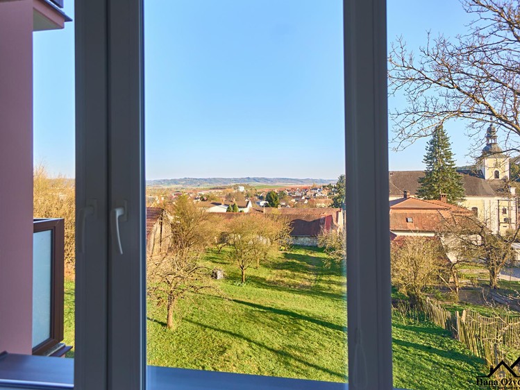 Pronájem bytu 2+1 63 m² - foto 8