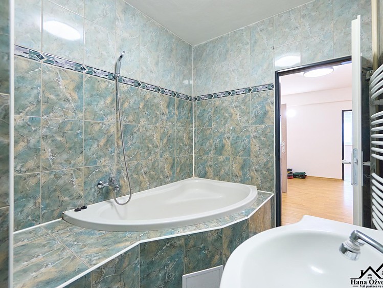 Pronájem bytu 2+1 66 m² - foto 3