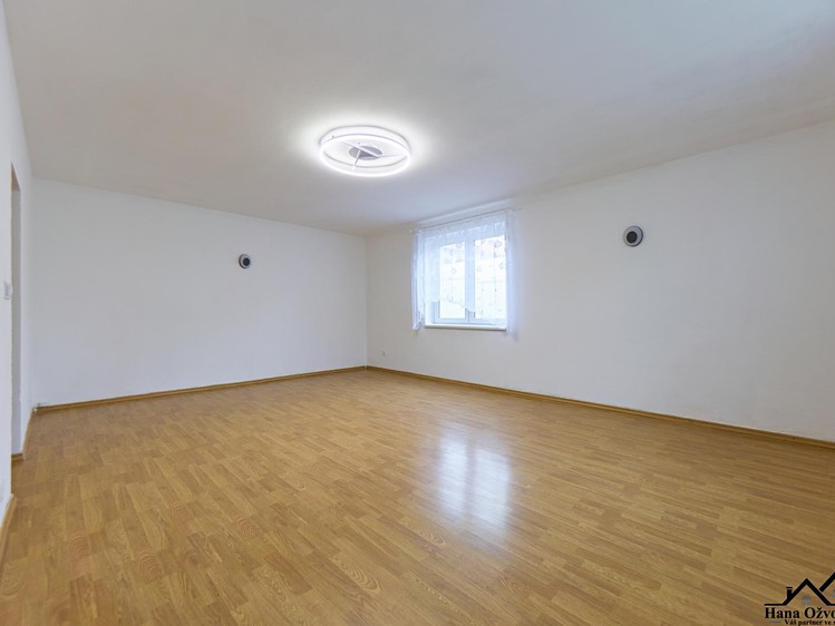 Pronájem bytu 2+1 66 m² - foto 5