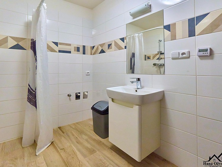 Pronájem bytu 1+kk 33 m² - foto 4