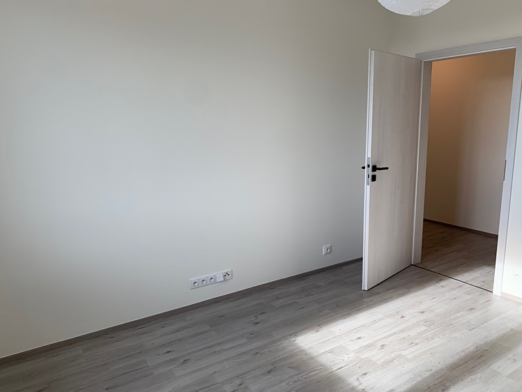 Pronájem bytu 2+kk 56 m² - foto 5