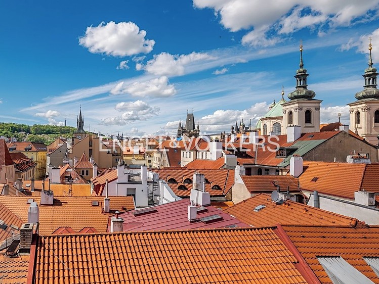 Pronájem bytu 3+1 91 m² - foto 3