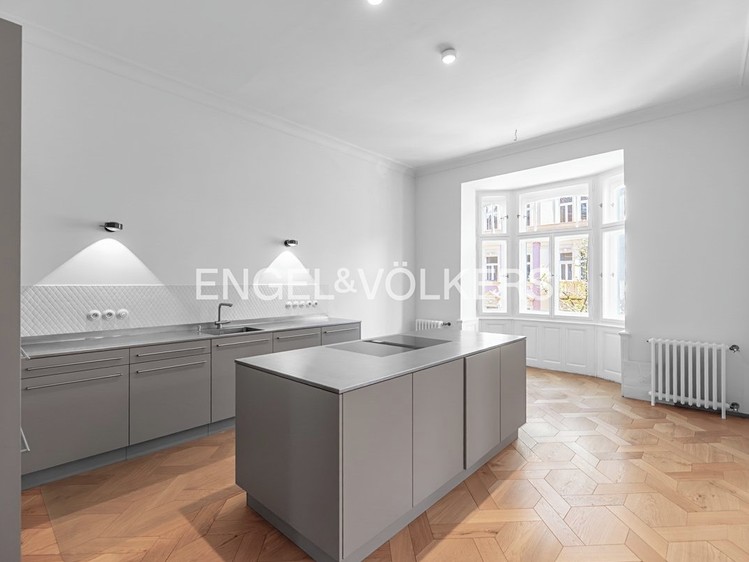 Pronájem bytu 4+kk 133 m² - foto 2
