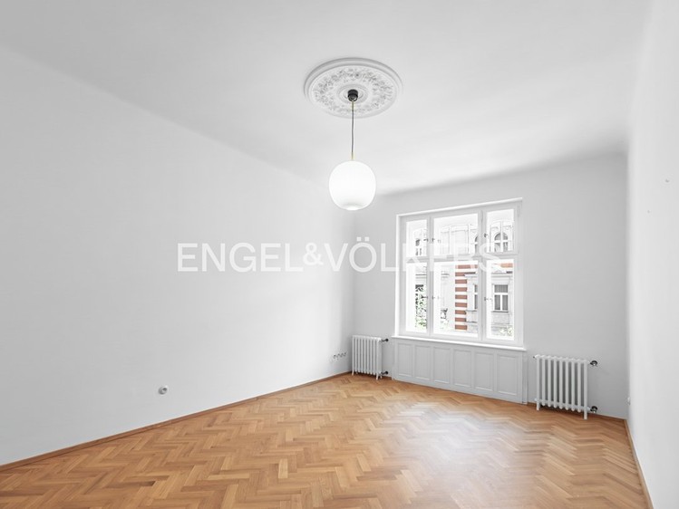 Pronájem bytu 4+kk 133 m² - foto 6