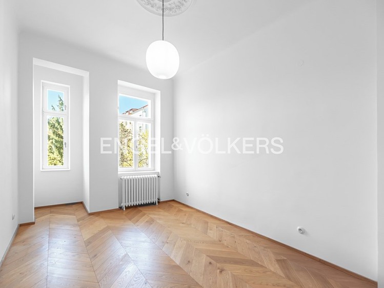 Pronájem bytu 4+kk 133 m² - foto 5