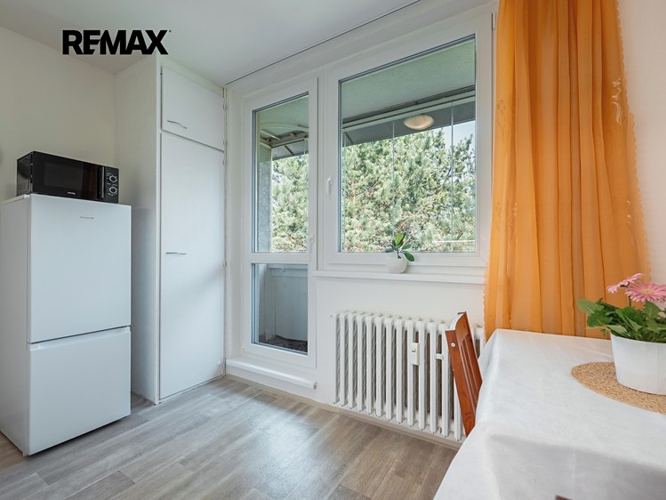 Pronájem bytu 2+1 50 m² - foto 7