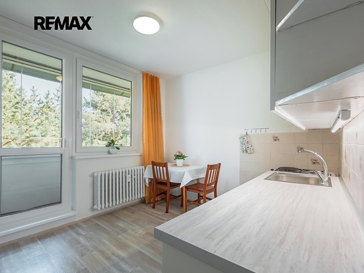Pronájem bytu 2+1 50 m² - foto 5