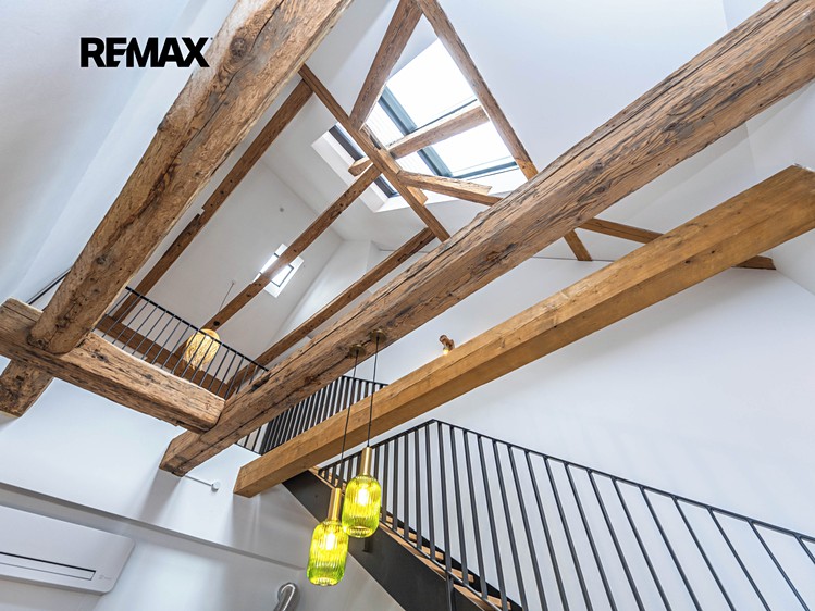 Pronájem bytu 2+kk 42 m² (Loft) - foto 2