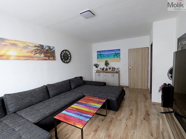 Pronájem bytu 3+1 68 m² - foto 2