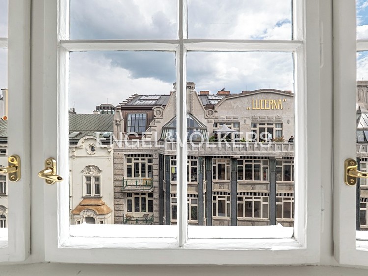 Pronájem bytu 2+1 84 m² - foto 3