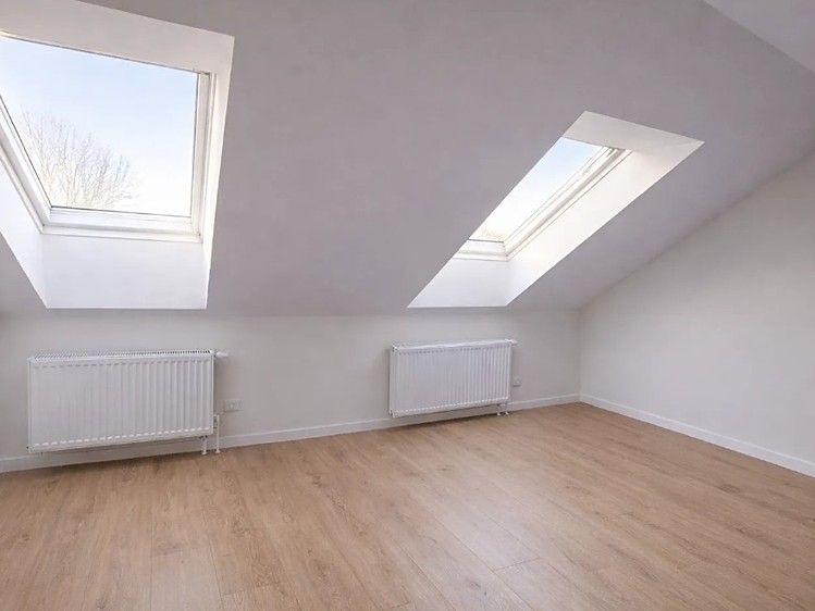 Pronájem bytu 4+kk 85 m² - foto 4