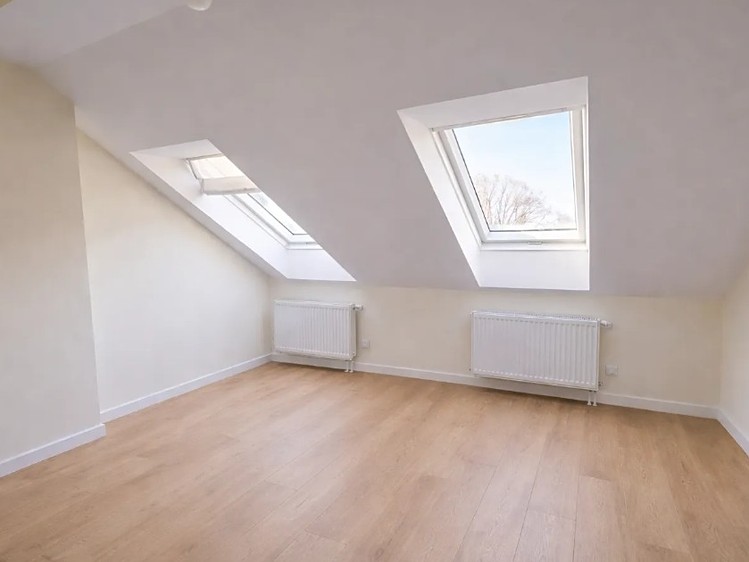 Pronájem bytu 4+kk 85 m² - foto 5