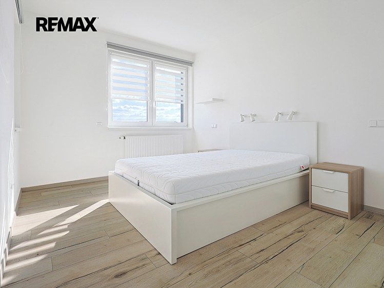 Pronájem bytu 2+kk 53 m² - foto 8