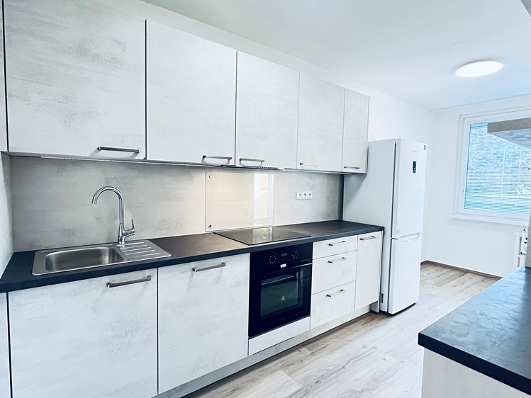 Pronájem bytu 3+1 84 m² (Jednopodlažní) - foto 5