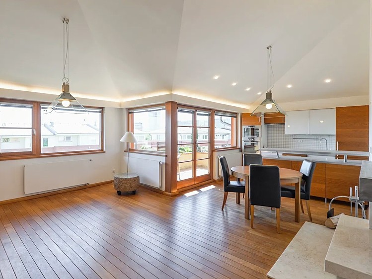 Pronájem bytu 3+kk 98 m² - foto 4