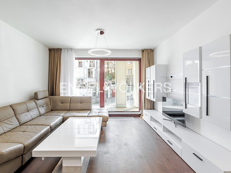 Pronájem bytu 2+kk 66 m² - foto 4