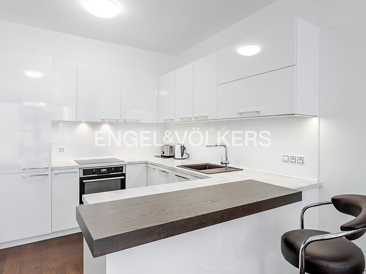 Pronájem bytu 2+kk 66 m² - foto 3