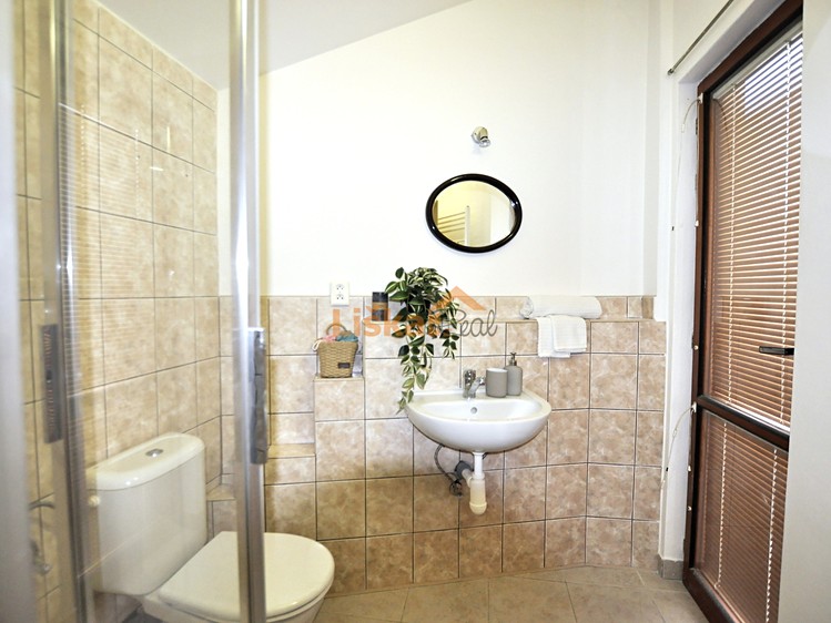 Pronájem bytu 1+kk 28 m² (Podkrovní) - foto 6