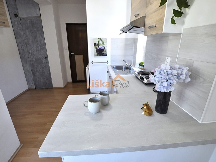 Pronájem bytu 2+kk 62 m² - foto 5