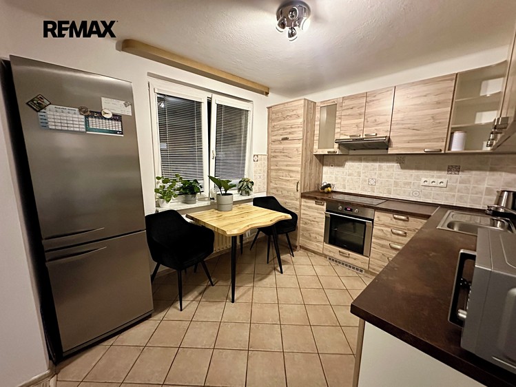 Pronájem bytu 3+kk 63 m² - foto 1