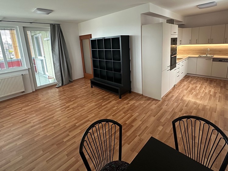 Pronájem bytu 2+kk 71 m² (Jednopodlažní) - foto 5