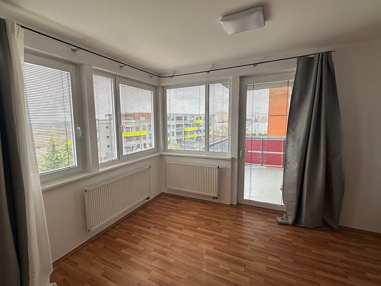 Pronájem bytu 2+kk 71 m² (Jednopodlažní) - foto 7