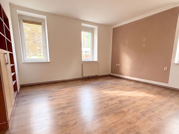Pronájem bytu 3+kk 70 m² - foto 4