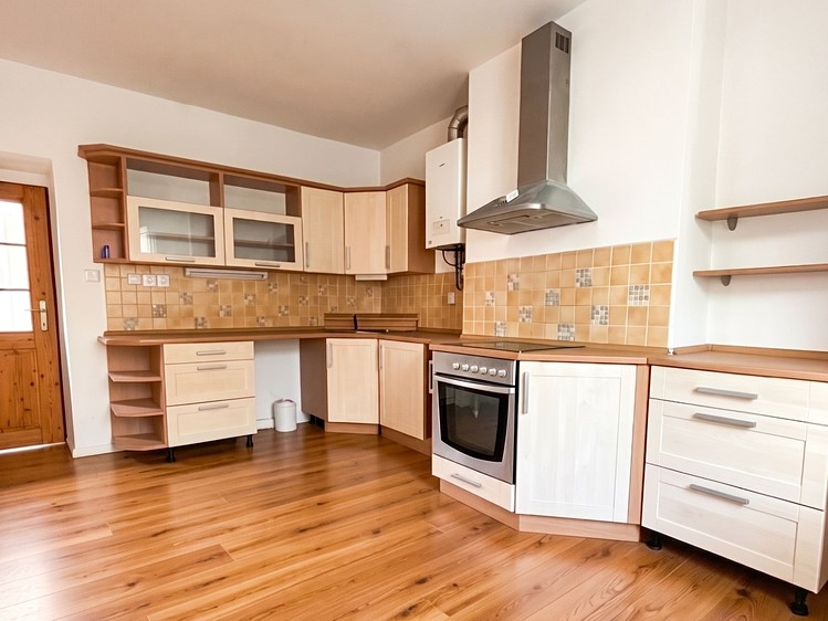 Pronájem bytu 3+kk 70 m² - foto 2
