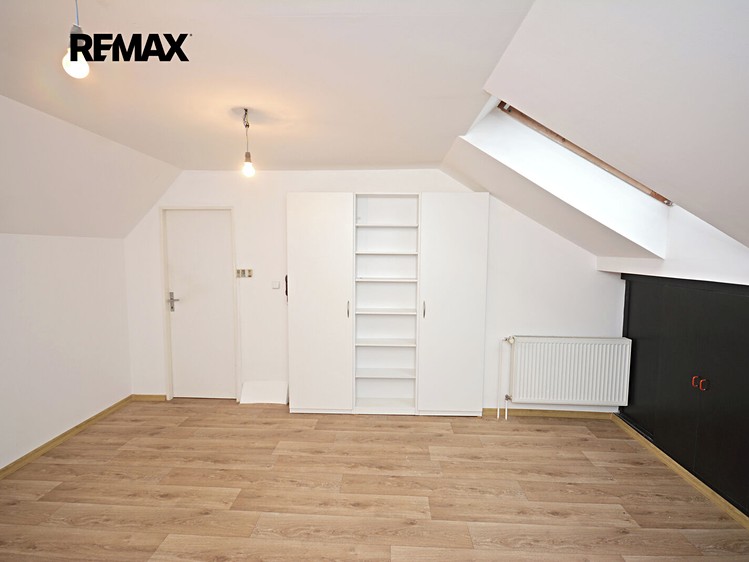 Pronájem bytu 2+kk 45 m² (Jednopodlažní) - foto 4