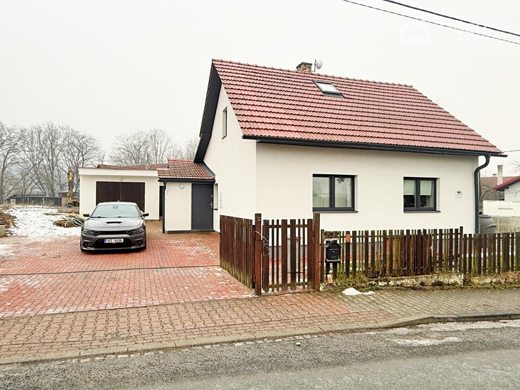 Pronájem bytu 1+kk 38 m² - foto 1