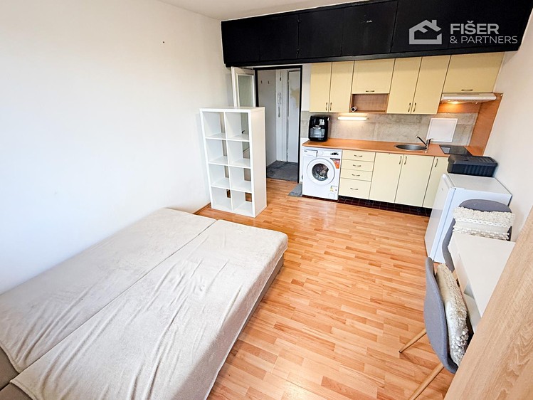 Pronájem bytu 1+kk 30 m² - foto 3
