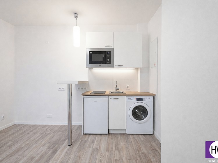 Pronájem bytu 1+kk 16 m² - foto 7