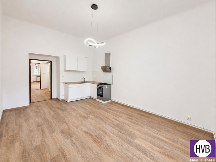 Pronájem bytu 2+kk 60 m² - foto 3