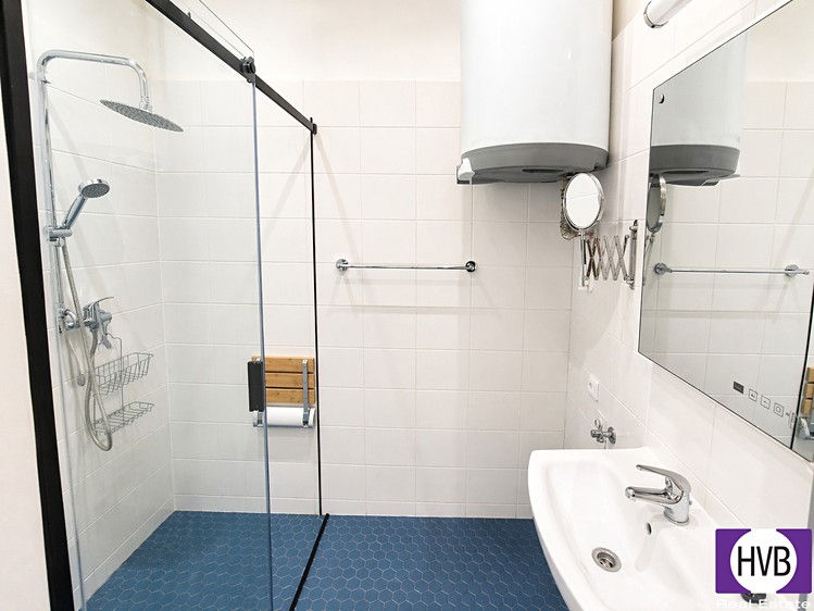 Pronájem bytu 2+kk 60 m² - foto 6