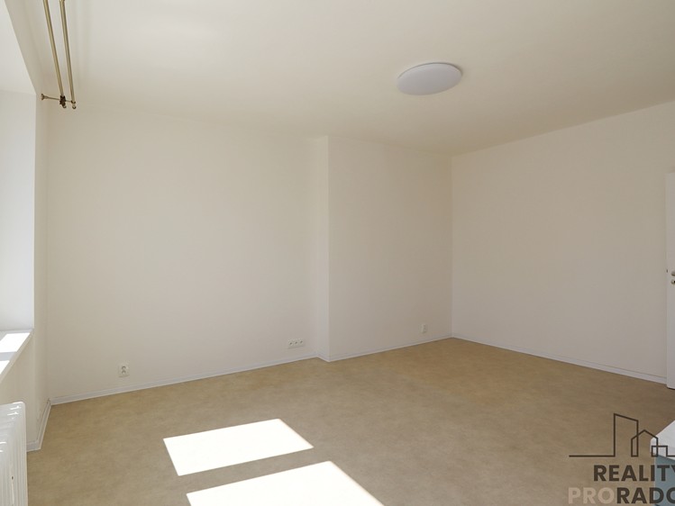 Pronájem bytu 1+kk 36 m² - foto 4