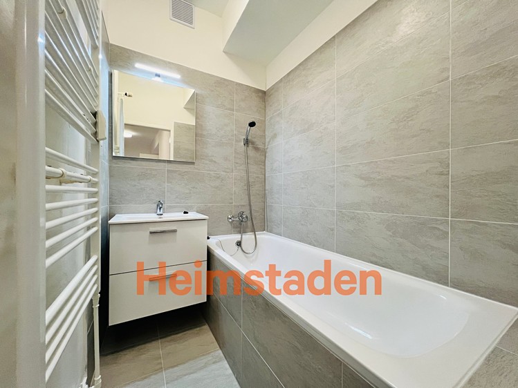 Pronájem bytu 3+kk 93 m² - foto 6