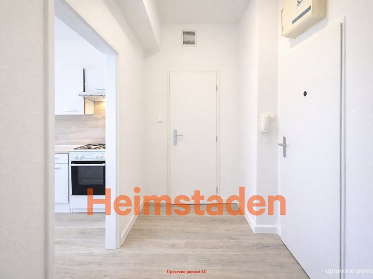 Pronájem bytu 1+kk 24 m² - foto 3