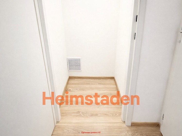 Pronájem bytu 2+1 52 m² - foto 7