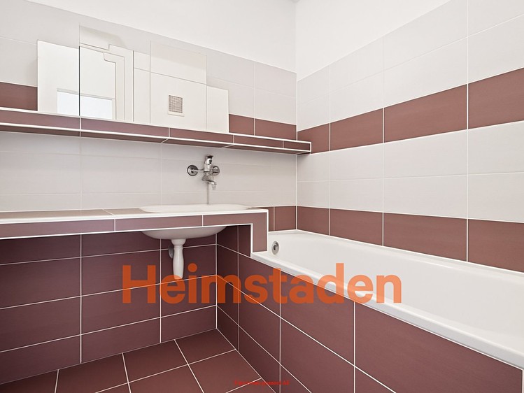 Pronájem bytu 1+1 39 m² - foto 4