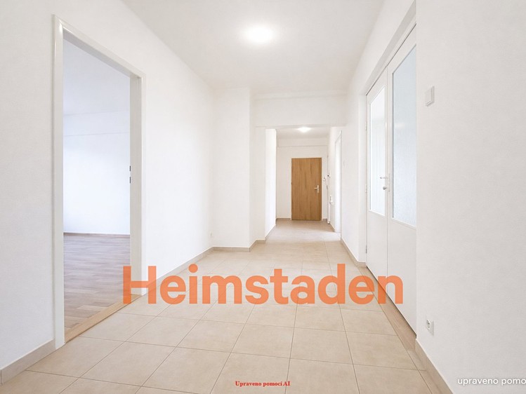 Pronájem bytu 4+1 95 m² - foto 7