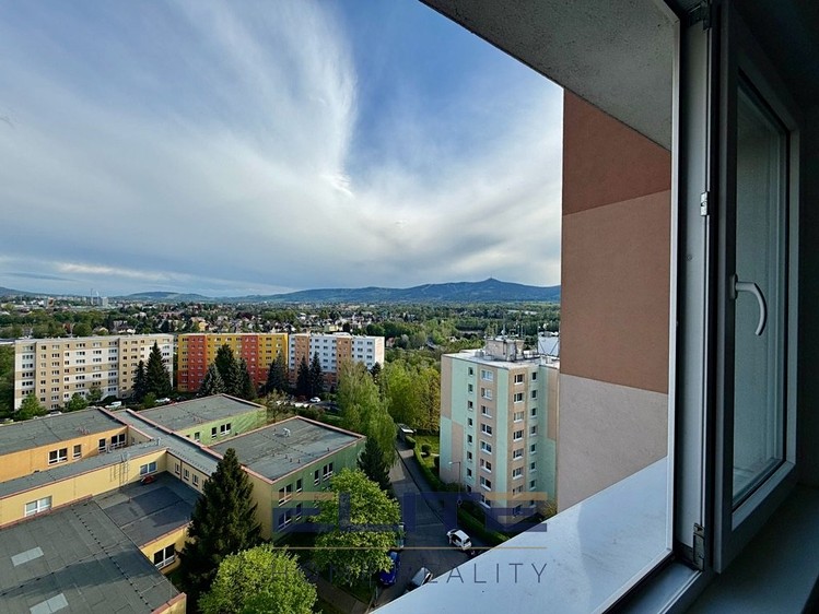Pronájem bytu 1+1 40 m² - foto 2