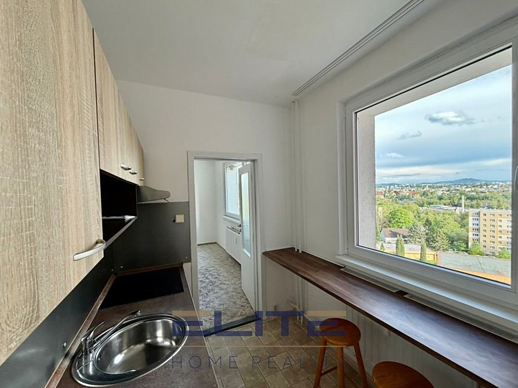 Pronájem bytu 1+1 40 m² - foto 3