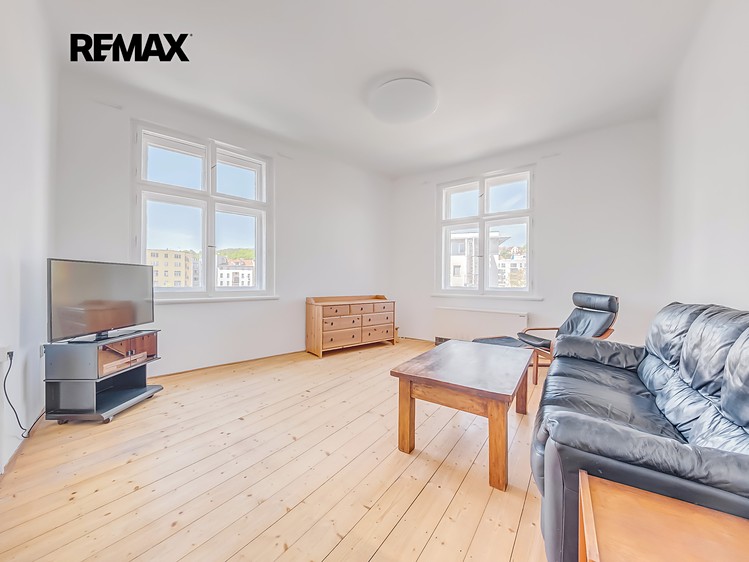 Pronájem bytu 2+1 60 m² (Jednopodlažní) - foto 2