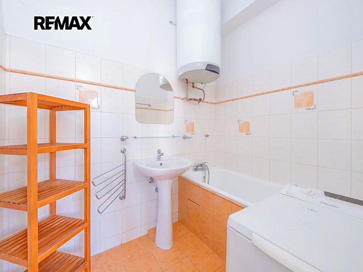 Pronájem bytu 2+1 60 m² (Jednopodlažní) - foto 7
