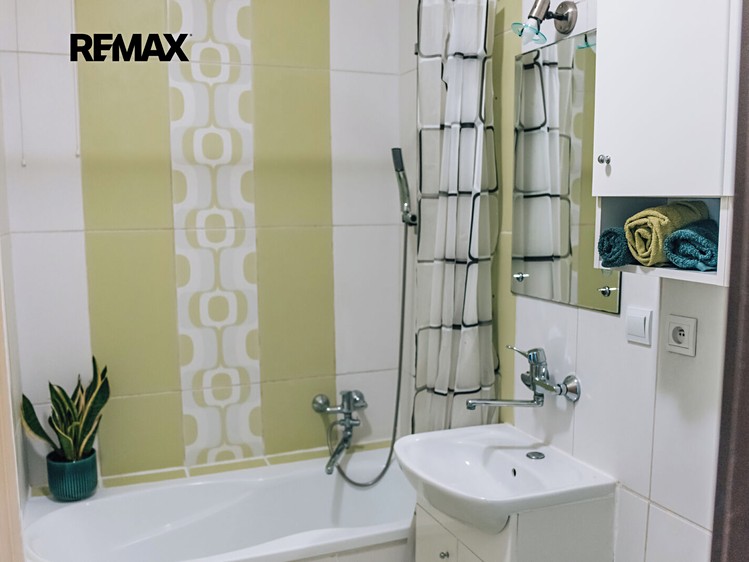 Pronájem bytu 3+1 82 m² - foto 2