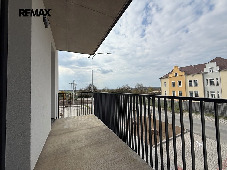 Pronájem bytu 1+kk 38 m² (Jednopodlažní) - foto 8