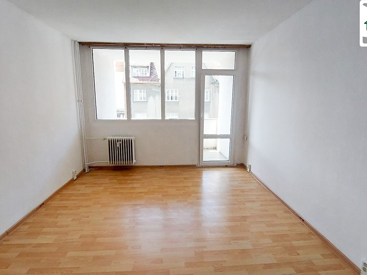 Pronájem bytu 2+1 60 m² - foto 4