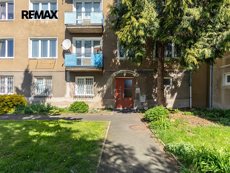 Pronájem bytu 3+1 61 m² - foto 4