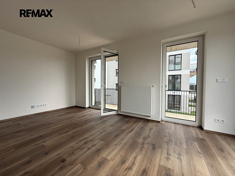 Pronájem bytu 2+kk 52 m² (Jednopodlažní) - foto 3