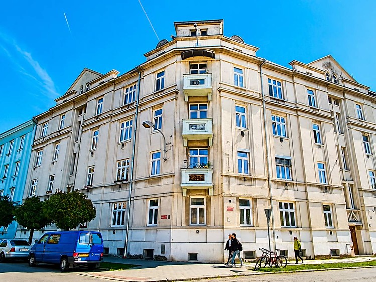 Pronájem bytu 3+kk 90 m² - foto 3